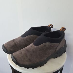 Merrell Women’s Slip-On Suede Sneakers in Brown and Black Size 8.5